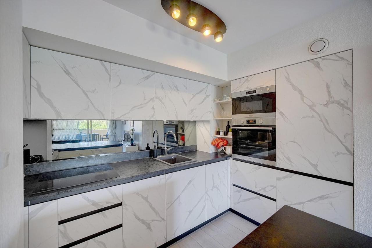 Immogroom - 2 Br- Bright - Terrace - Wifi - Air Conditioning Cannes Exterior foto